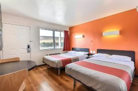 Super 8 by Wyndham San Jose