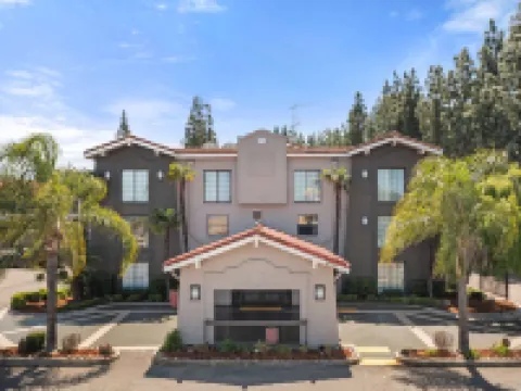 La Quinta Inn by Wyndham Stockton Hotels in Stockton