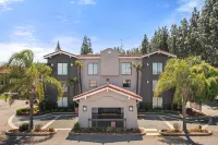 La Quinta Inn by Wyndham Stockton Hotels in Stockton