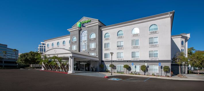 Holiday Inn Express & Suites SAN DIEGO-SORRENTO VALLEY by IHG Hotels in San Diego