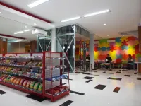 Hotel Bed and Breakfast Surabaya Các khách sạn ở Wonocolo
