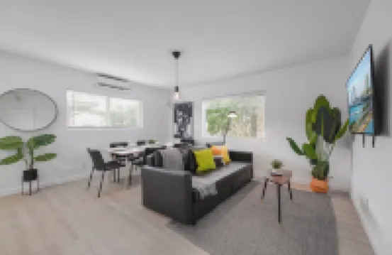 距離海灘15分鐘的美妙工作室