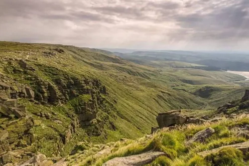 1-Bed House Sleeps 4 Free Parking Hotels in Marple