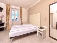 Hotel Geier Hotels in Torbole