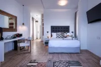 Shapes Luxury Suites Hotels in Ermoupoli