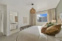 Coopers North in Old Town - Hot Tub & Pool Table! Hotels in Fort Collins