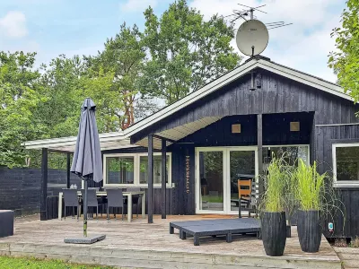 6 Person Holiday Home in Hadsund