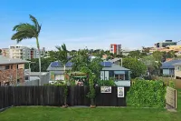 Gladstone Backpackers