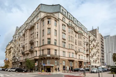 Nowogrodzka 40/67 Hotels in Wesola