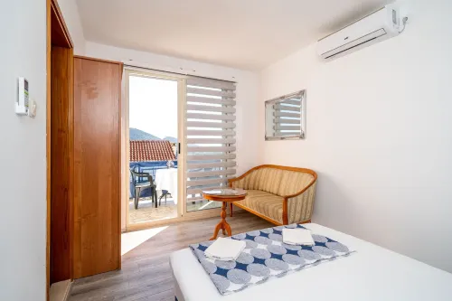 Apartment & Rooms Alan