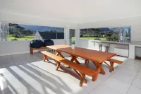 269 on Main - Ocean View