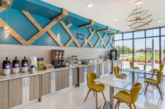 Clarion Pointe Port Arthur-Beaumont South