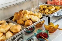Bohol Dolphin Bay Resort - breakfast