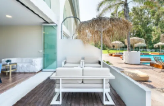 Bamboo Suites Hotel