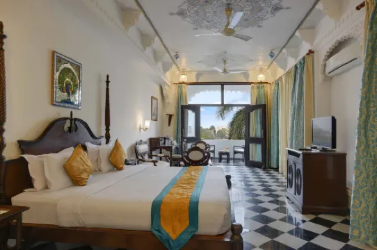 สวารูปวิลัส - โรงแรมบูทิกหน้าทะเลสาบ