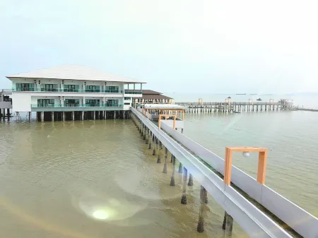 Kukup Xiang Holiday Home Отели в г. район Понтиан