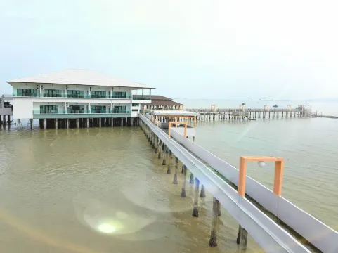 Kukup Xiang Holiday Home Hotels in Pontian District