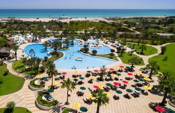 傑爾巴廣場海水浴 SPA 酒店