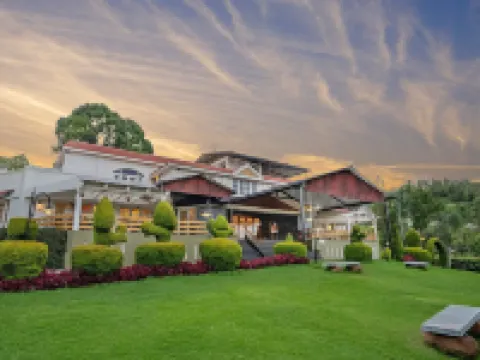 Sterling Kodai Lake Hotels in Kodaikanal
