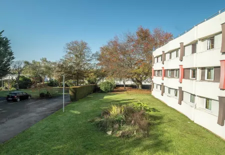 B&B Hôtel Limoges 3 Отели рядом с достопримечательностью «Сен-Пьер-дю-Квейруа»