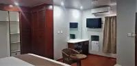 Pelican Lodge and Camping Hotel a 