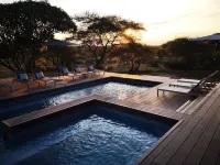 Tshukudu Game Lodge - Hot Tub