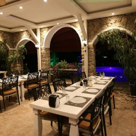 Hotel 212 Olympos