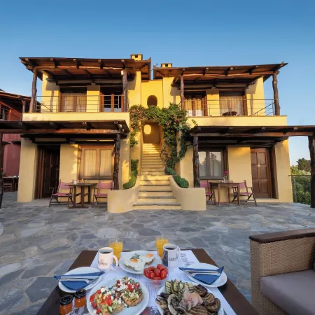 Alkifron Hotel