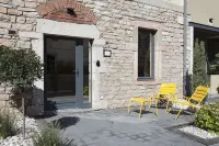 Appart Hotel Eugenie Hôtels à : Saint-Usuge