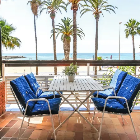 Newly Renovated Beachfront Apartment Ideally Located in Penelope