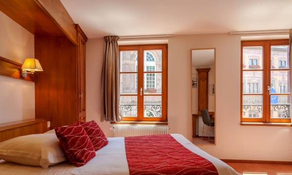 Logis Hôtel de La Cloche