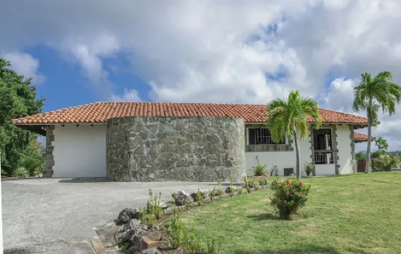 Spanish-Style Ocean View Villa Set in Garden - Calypso Court 3 Bedroom Villa by RedAwning