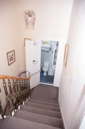 Bees Townhouse- Cupar