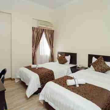 RJ Hotel Kulai Rooms