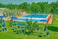 Antica Fornace Relais by la Principina - Kolam Renang
