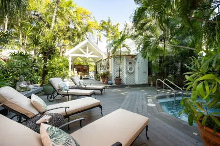 The Mermaid & the Alligator Отели в г. Ки-Уэст