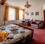 Schlosshotel Marienbad Hotels in Велка Хледјсеба