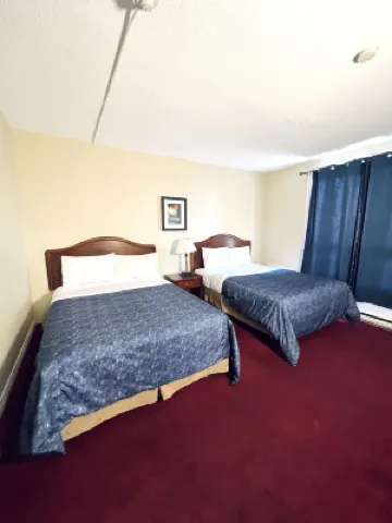 Fairway Inn by the Falls Hotel di 