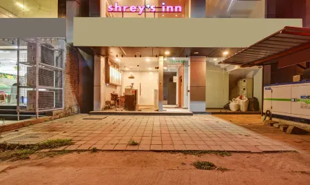 Itsy Hotels Shrey's Inn Mallandur Road