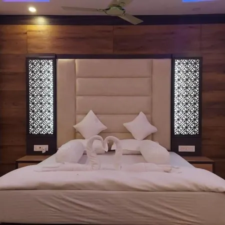 Llyods Beach Resort