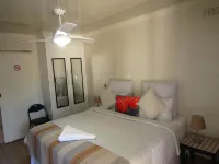 Yolonwabo Bed and Breakfast Hotels near Nahoon Beach