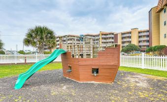 Steps to the Beach: Oceanfront Condo w/ Lanai!