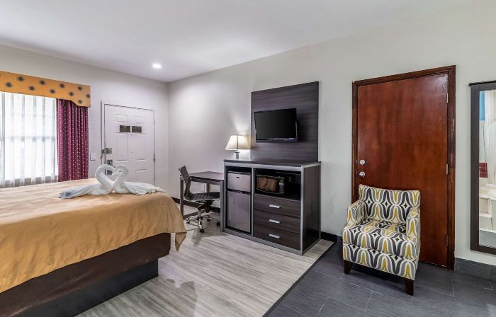Quality Inn & Suites Canton
