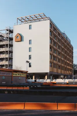 Superbude Wien Prater Hotel dekat University of Applied Sciences bfi Vienna