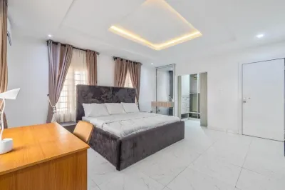 Gorgeous Short-Let Apartment Lekki