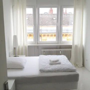 Business Hostel Wiesbaden One Отели рядом с достопримечательностью «Вестенд»