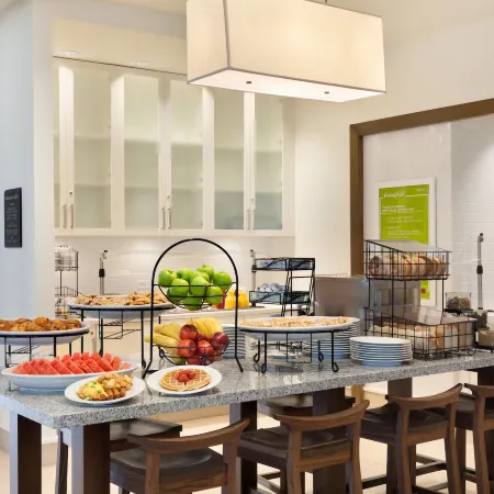 Hilton Garden Inn Boston Logan Airport