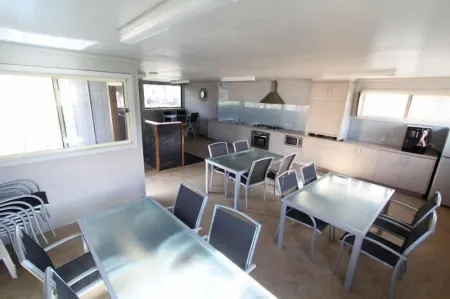 Apollo Bay Holiday Park Отели в г. Аполло-Бэй