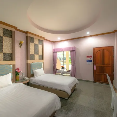Martina Hotel Surin