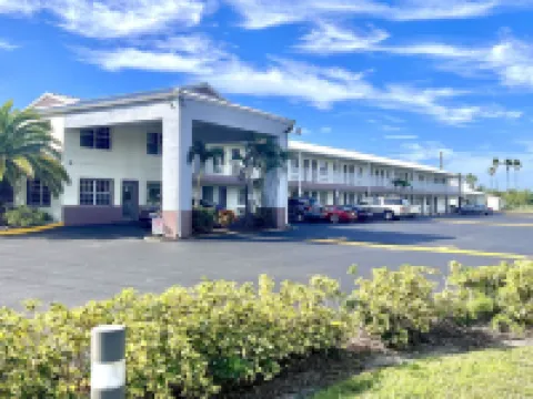 Flamingo Motel Hotel di Okeechobee